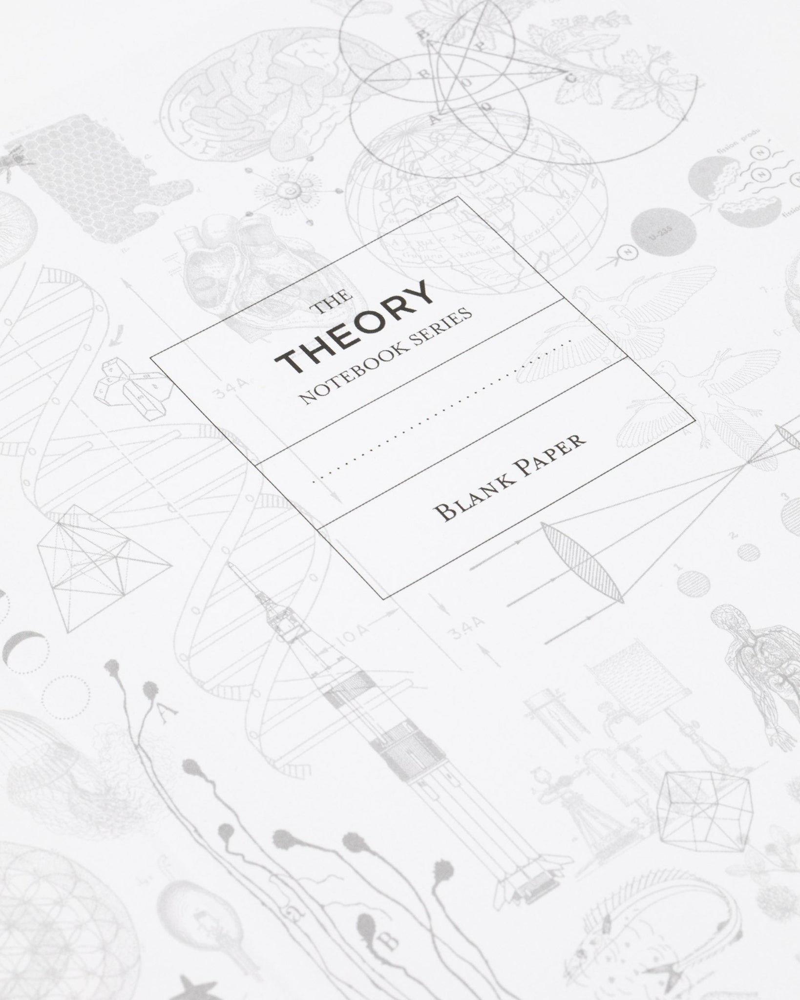 A5+サイズのハードカバーノート。Blankの中表紙。