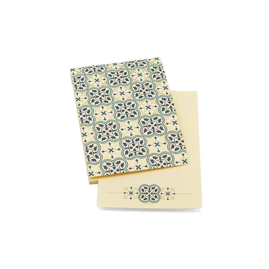 Kartosのクラシカルなメモパッド「Quadrilobo」。文様の気品と品のある佇まいが印象的な一冊。