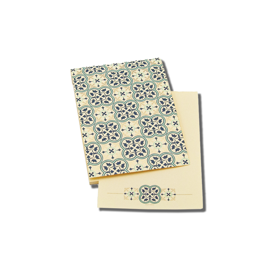 Kartos社のQuadrilobo柄メモ。歴史ある四葉文様に金粉が施された、上品でクラシカルなデザイン。